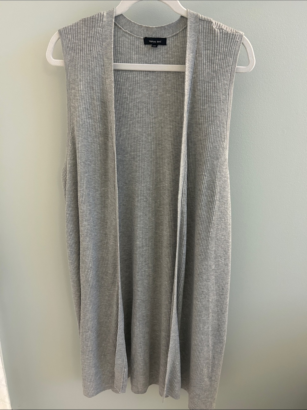 Verve Ami Light Gray Ribbed Sleeveless Open-Front Cardigan